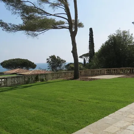 8 Pieces Avec Piscine Privee, Climatisation Et Wifi Proche - Fr-1-780-11 * Sainte-Maxime